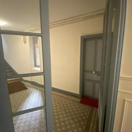 Private In A Two-bedroom In * パリ